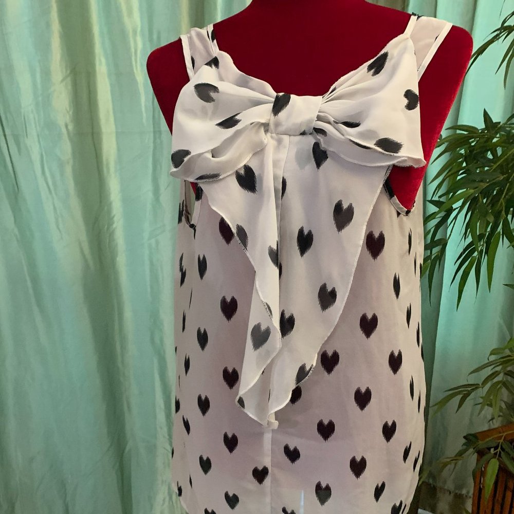 Blouse, light & breezy, sleeveless, classy